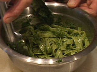 pesto320.jpg