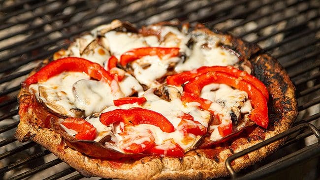 Pizza sur le BBQ