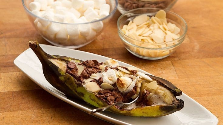 Banane farcie aux S'mores sur le BBQ